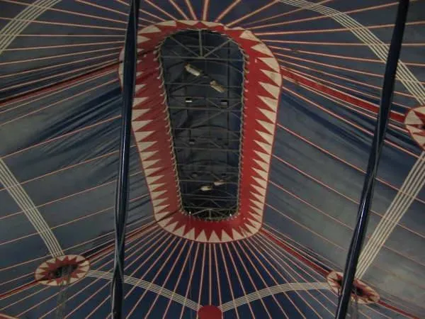 chapiteau de cirque (2)